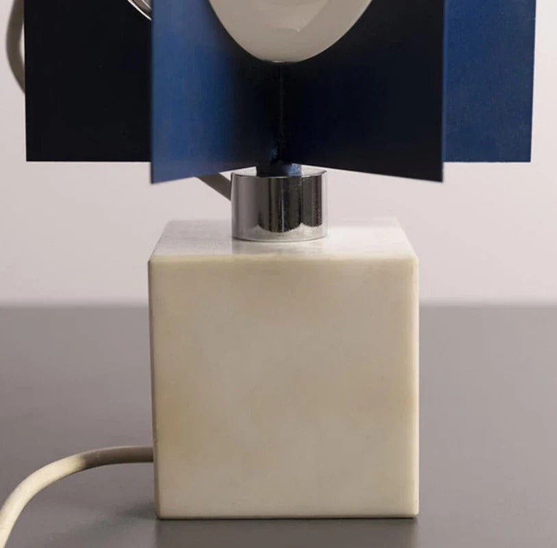 Industrial Floor Lamp With Intersecting LED Plates