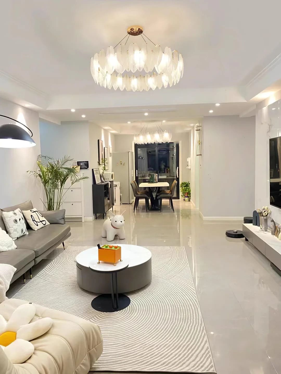 Art Deco Glass Feather Chandelier – Luxe Design