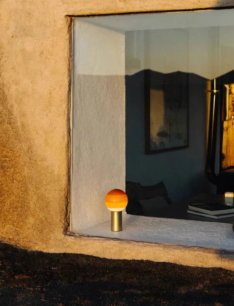 Retro Table Lamp featuring Spherical Integrated LED
