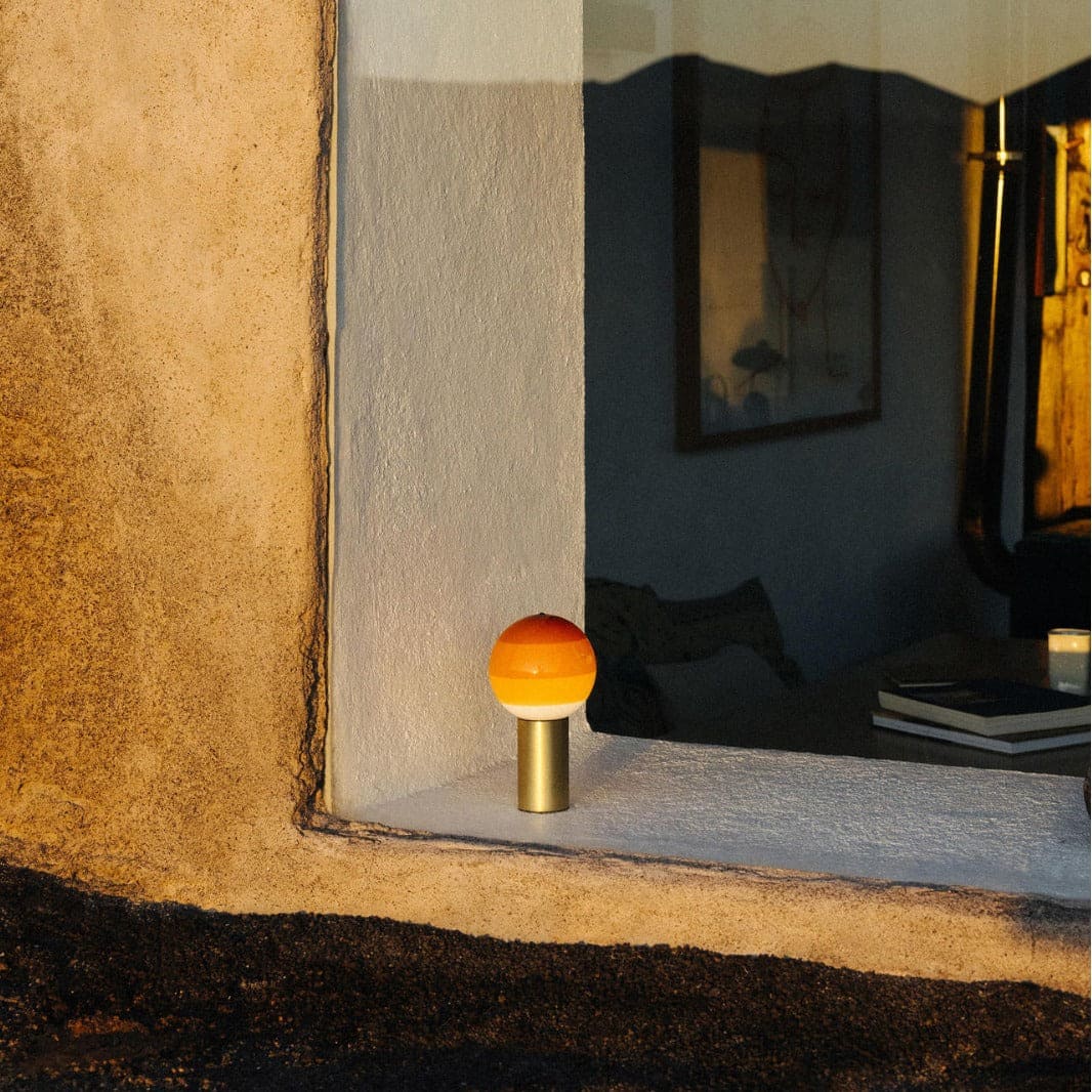 Retro Table Lamp featuring Spherical Integrated LED