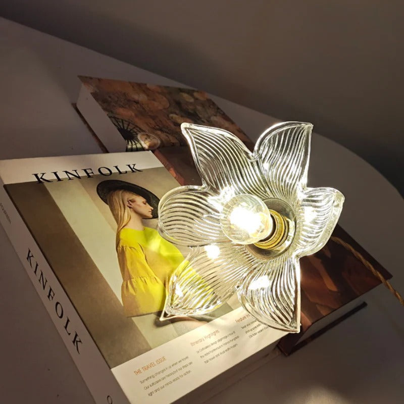 Art-Deco Intricately Curvilinear-tulip Pendant Light