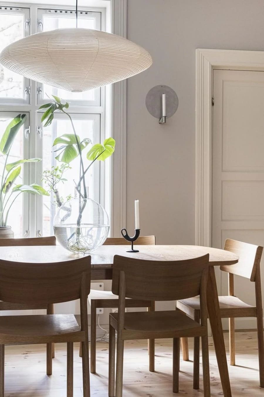 Japandi Ellipsoidal Parallel-Ribbed Pendant Light