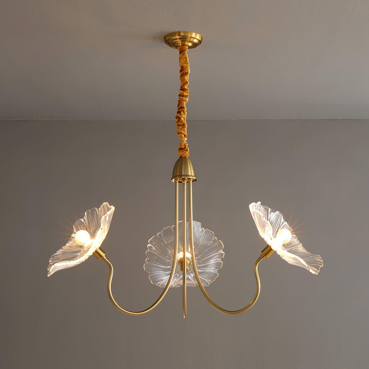 Art Deco Chandelier & Vintage Leaf Shade Design