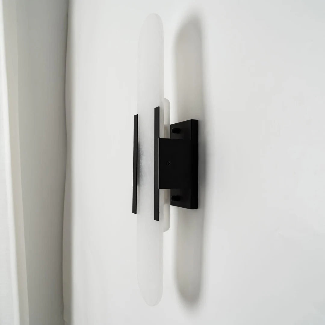 Minimalist Wall Sconce – Rounded Rectangular Shade