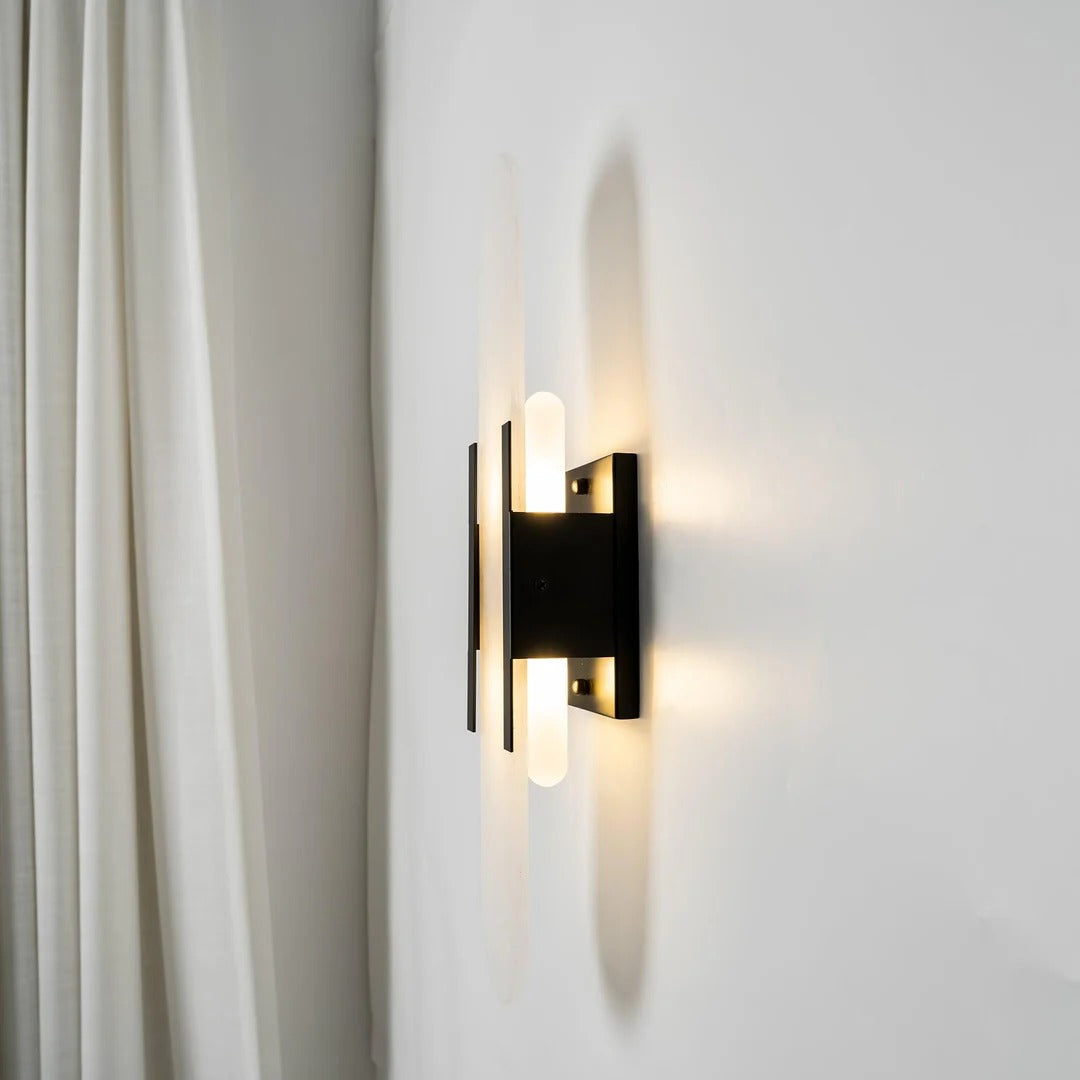 Minimalist Wall Sconce – Rounded Rectangular Shade