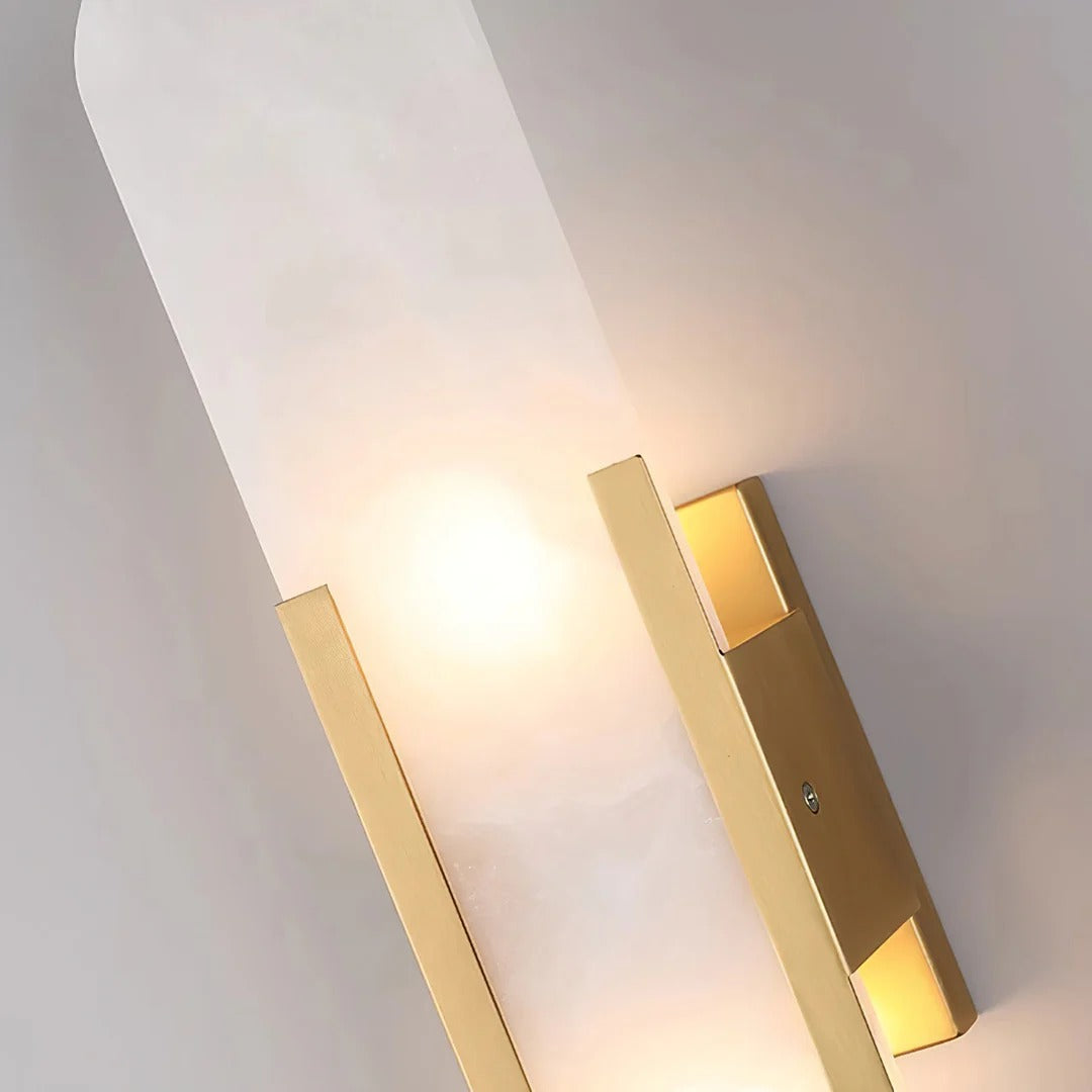 Minimalist Wall Sconce – Rounded Rectangular Shade