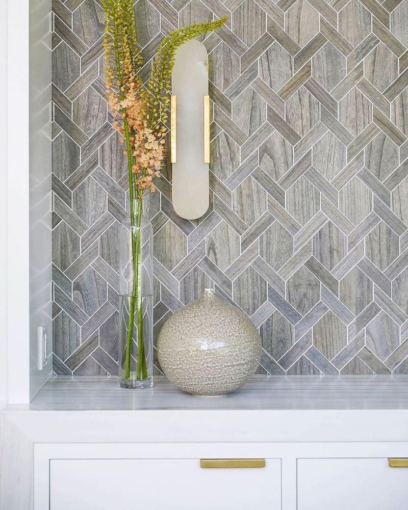 Minimalist Wall Sconce – Rounded Rectangular Shade