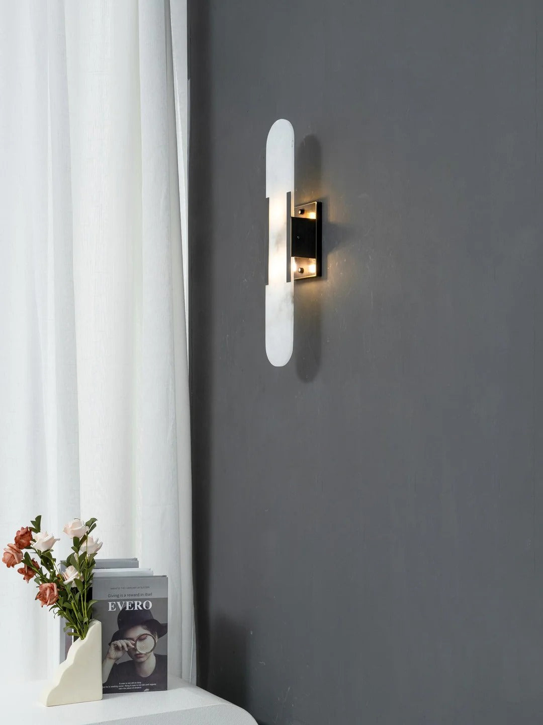 Minimalist Wall Sconce – Rounded Rectangular Shade
