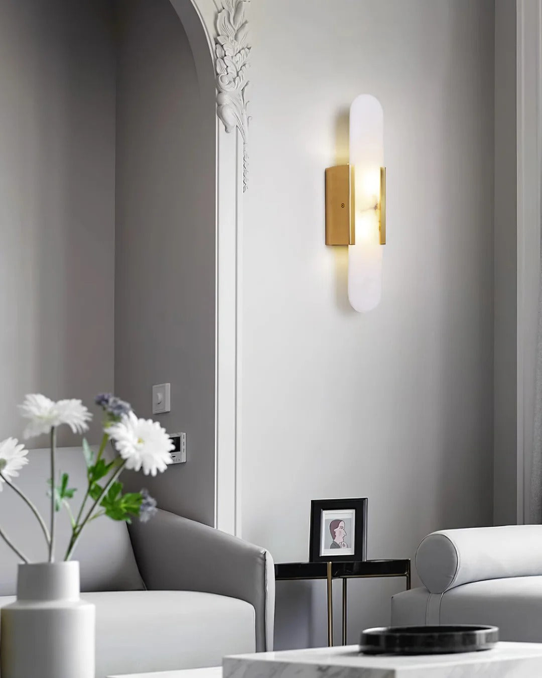 Minimalist Wall Sconce – Rounded Rectangular Shade
