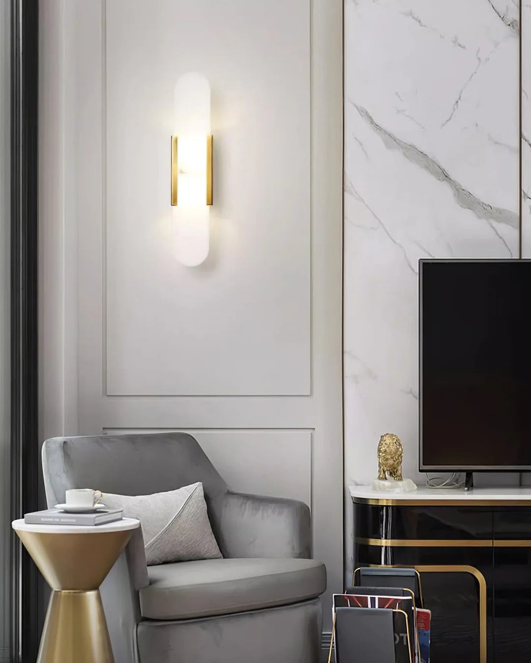 Minimalist Wall Sconce – Rounded Rectangular Shade