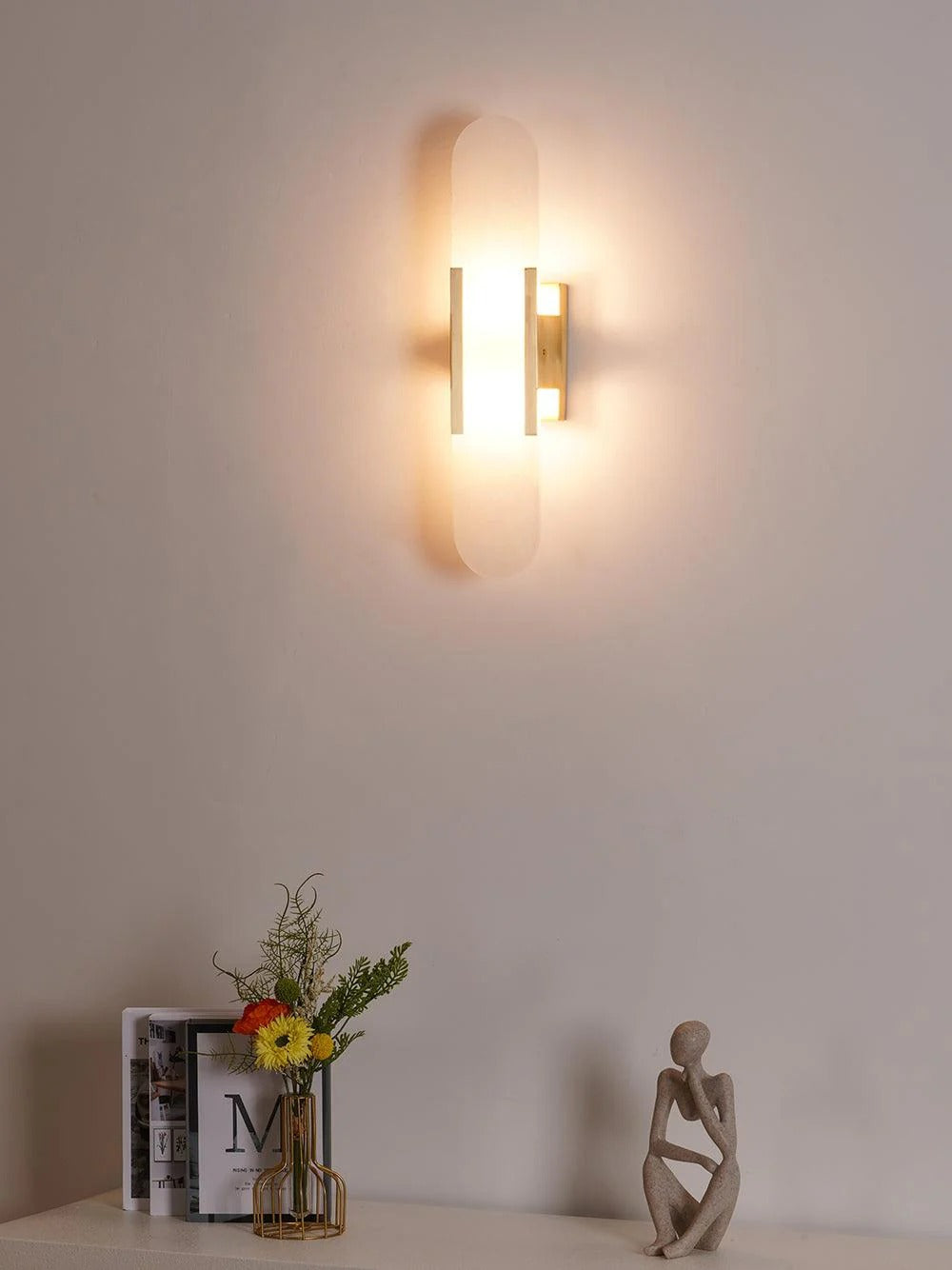 Minimalist Wall Sconce – Rounded Rectangular Shade