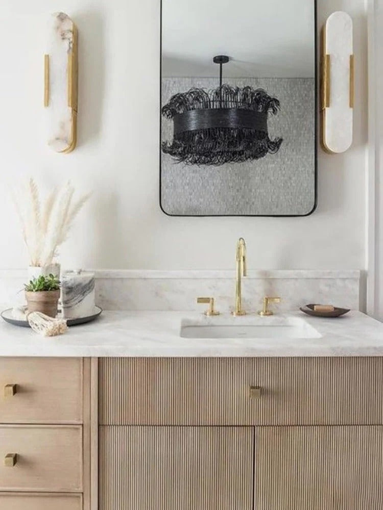 Minimalist Wall Sconce – Rounded Rectangular Shade