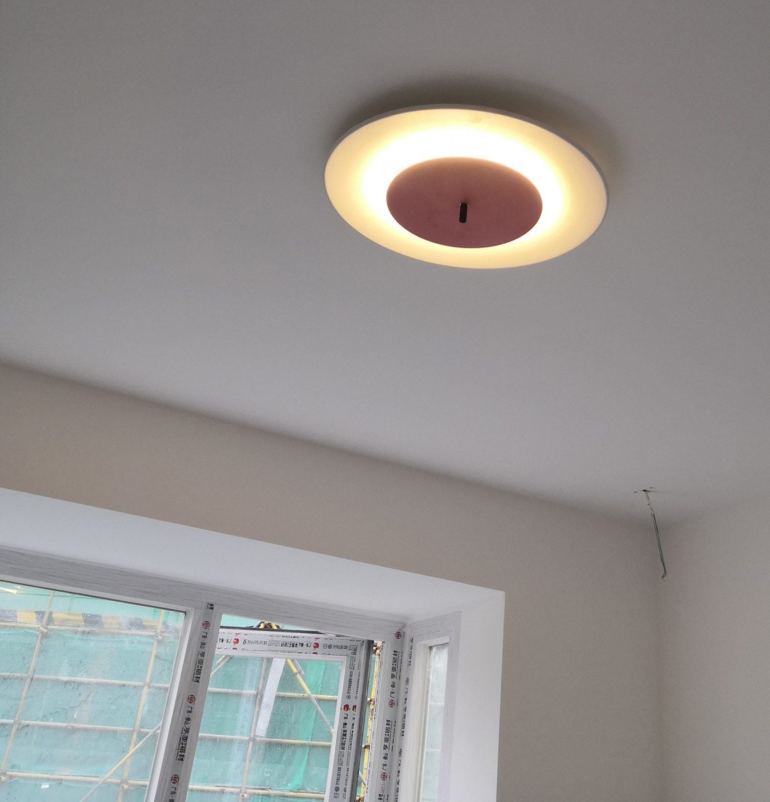 Minimalist Flush Mount LED-light with Concentric Design