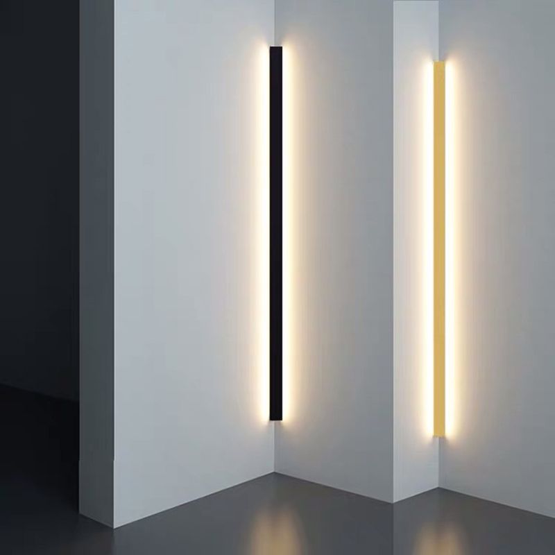 Minimalist Linear Wall Lamp – Modern Metal & Acrylic Design