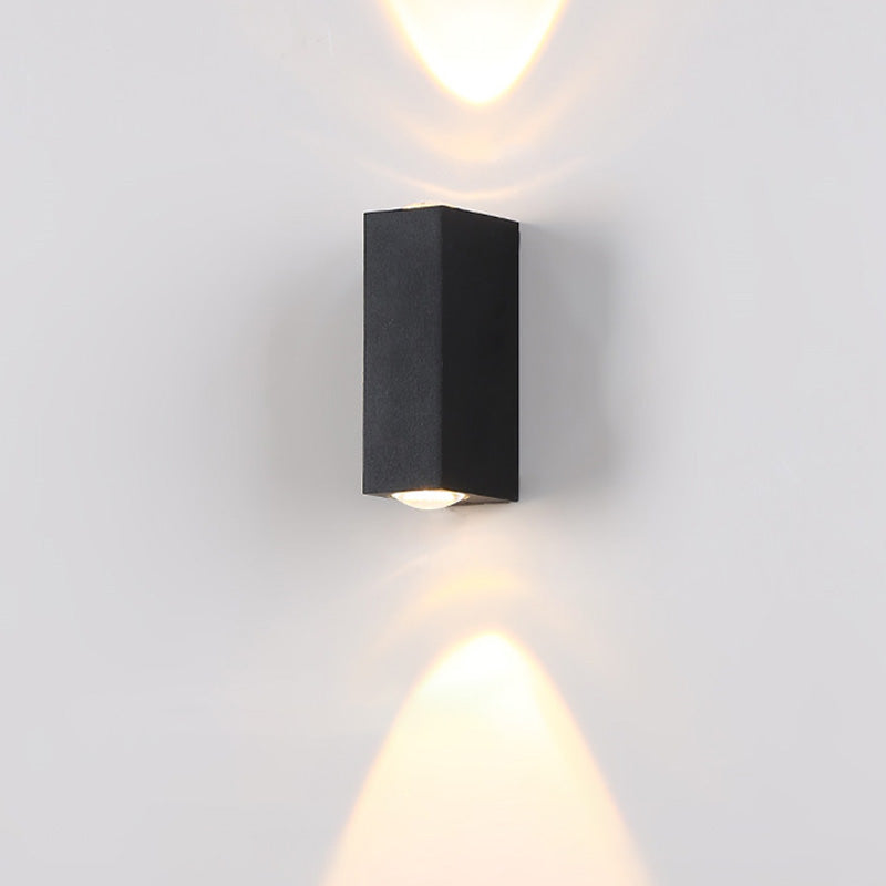 Minimalist Outdoor Wall Lamp – Black, Steady Up & Down Light