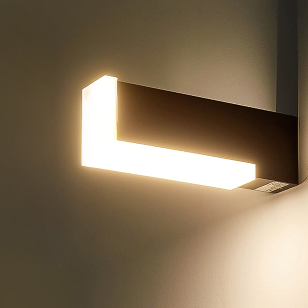 Minimalist Outdoor Wall Sconce – Black, Geometric Shape, Waterproof