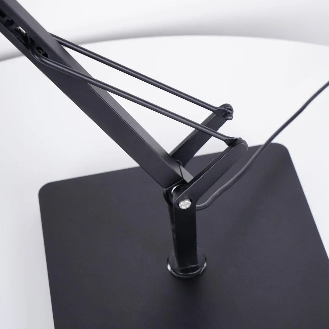 Minimalist Desk Lamp – Adjustable Geometric LED