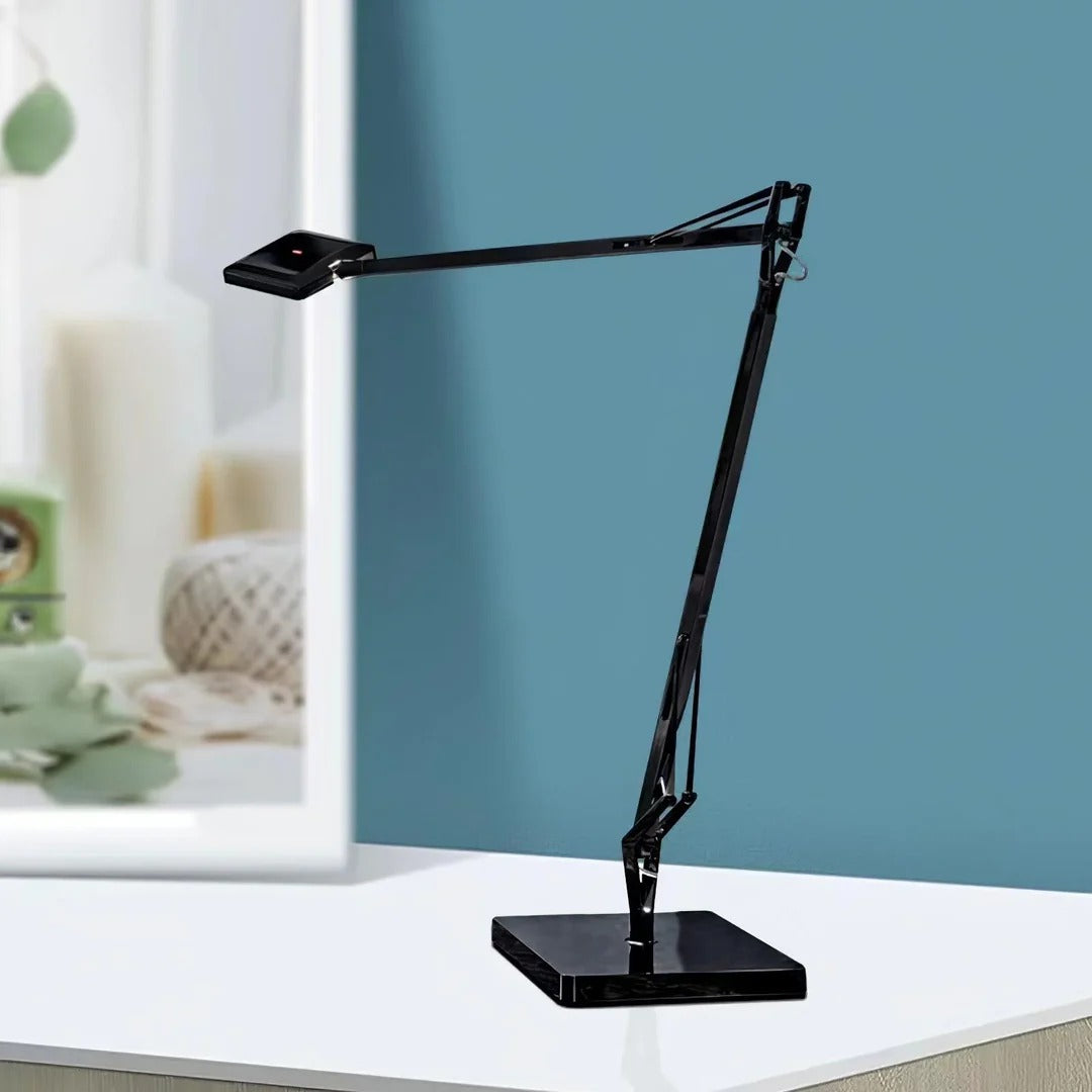 Minimalist Desk Lamp – Adjustable Geometric LED