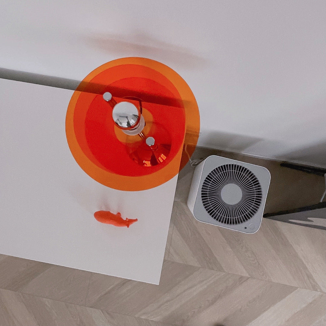 Bauhaus Table Lamp Featuring Aligned Acrylic Disks