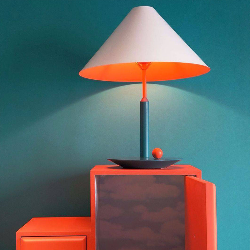 Minimalist Table Lamp – Truncated Cone Lampshade