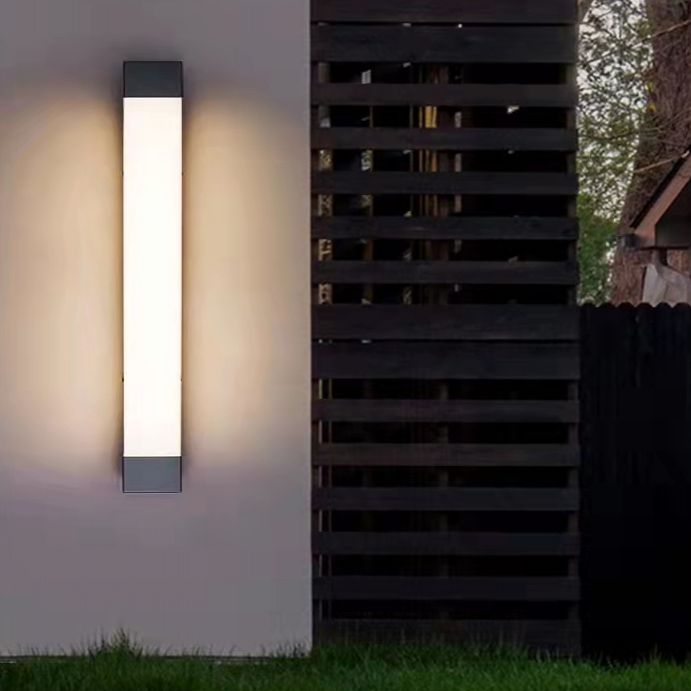 Modern Linear Outdoor Wall Lamp – Black, Motion Sensor, Waterproof