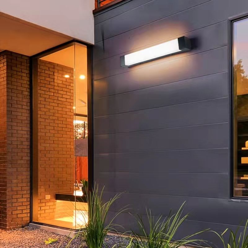 Modern Linear Outdoor Wall Lamp – Black, Motion Sensor, Waterproof
