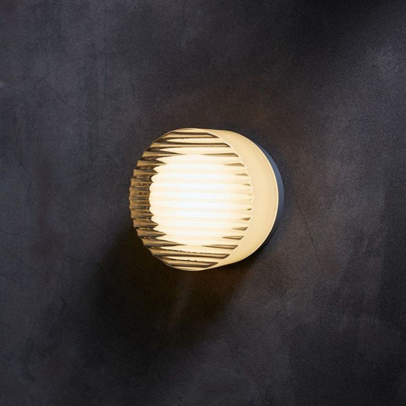Modern LED Wall Sconce in Potato Chip Design