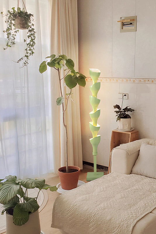 Nature-Inspired Pod Flower Lamp
