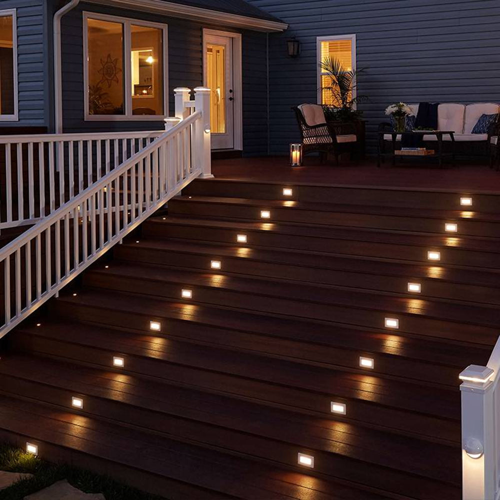 Outdoor Step Light – Modern Sleek Design, Metal & Waterproof