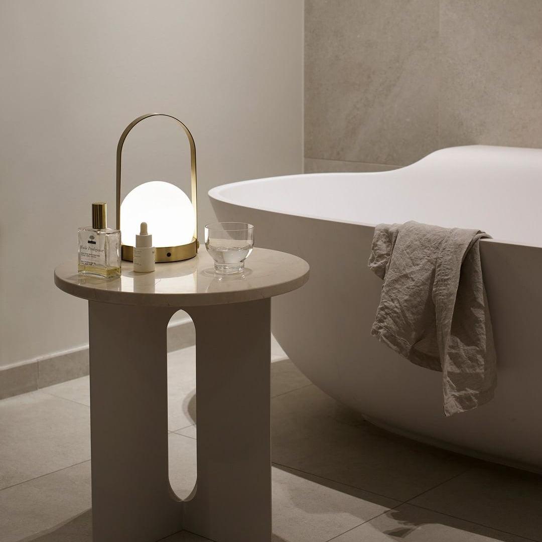 Minimalist Spherical – Cordless LED Table Lamp
