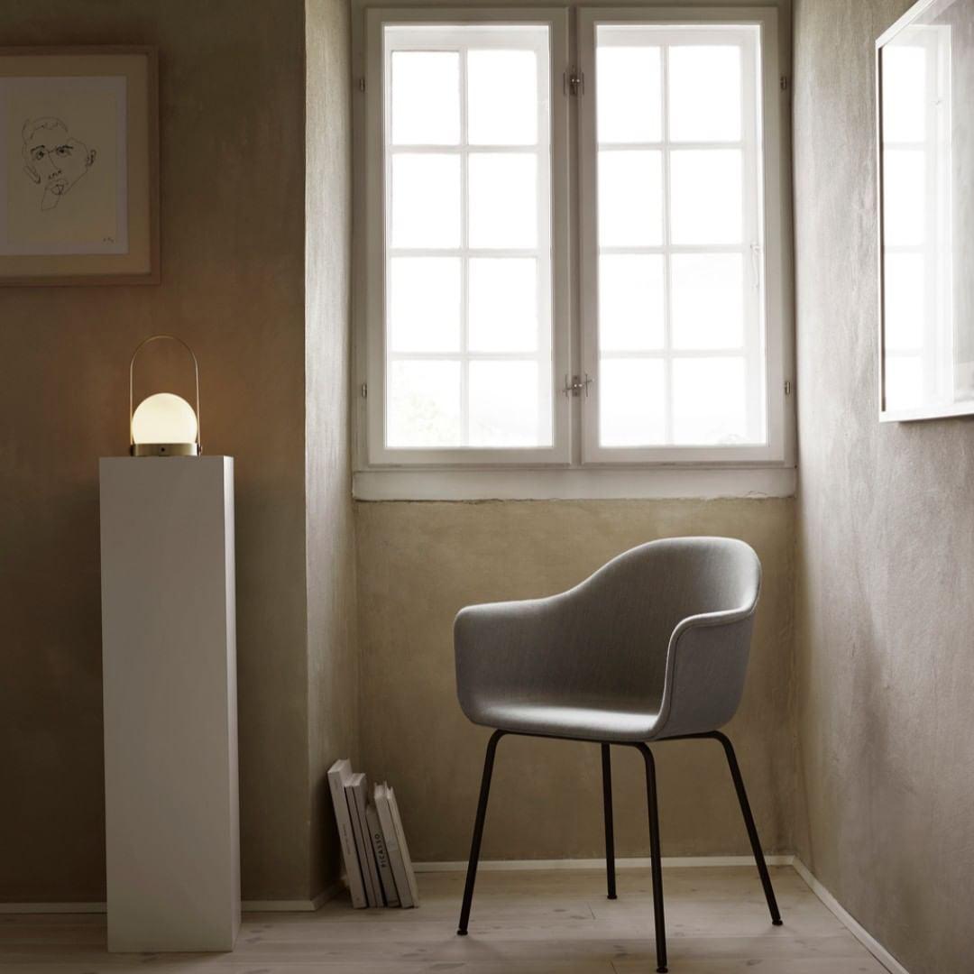 Minimalist Spherical – Cordless LED Table Lamp