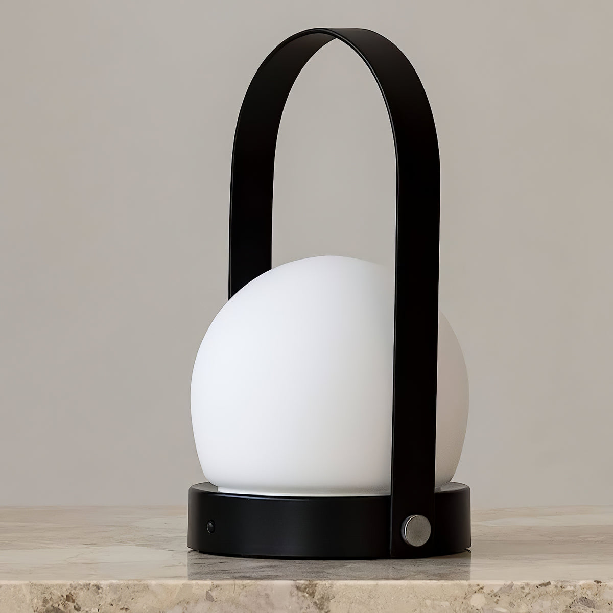 Minimalist Spherical – Cordless LED Table Lamp