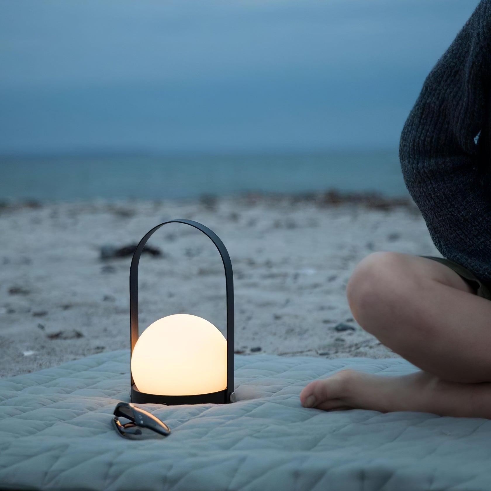 Minimalist Spherical – Cordless LED Table Lamp