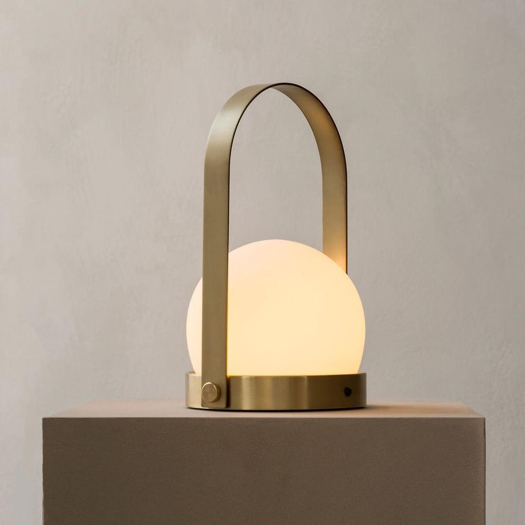 Minimalist Spherical – Cordless LED Table Lamp