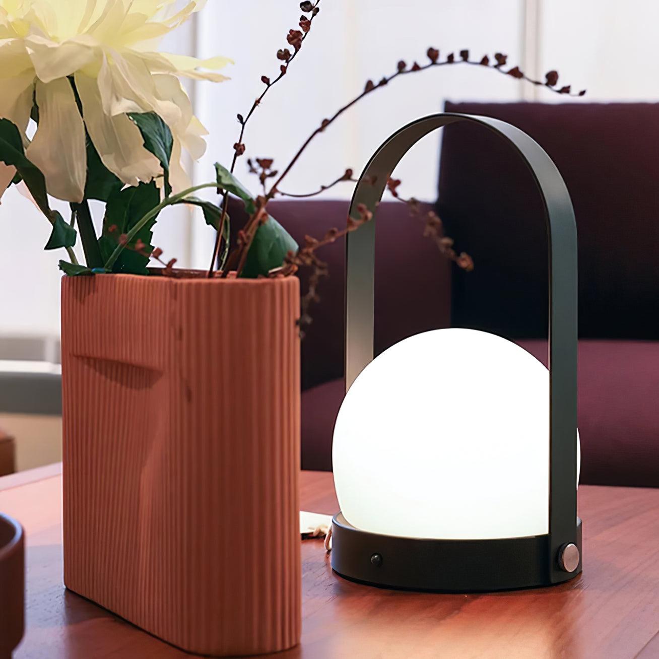 Minimalist Spherical – Cordless LED Table Lamp