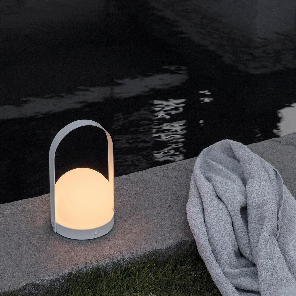 Minimalist Spherical – Cordless LED Table Lamp