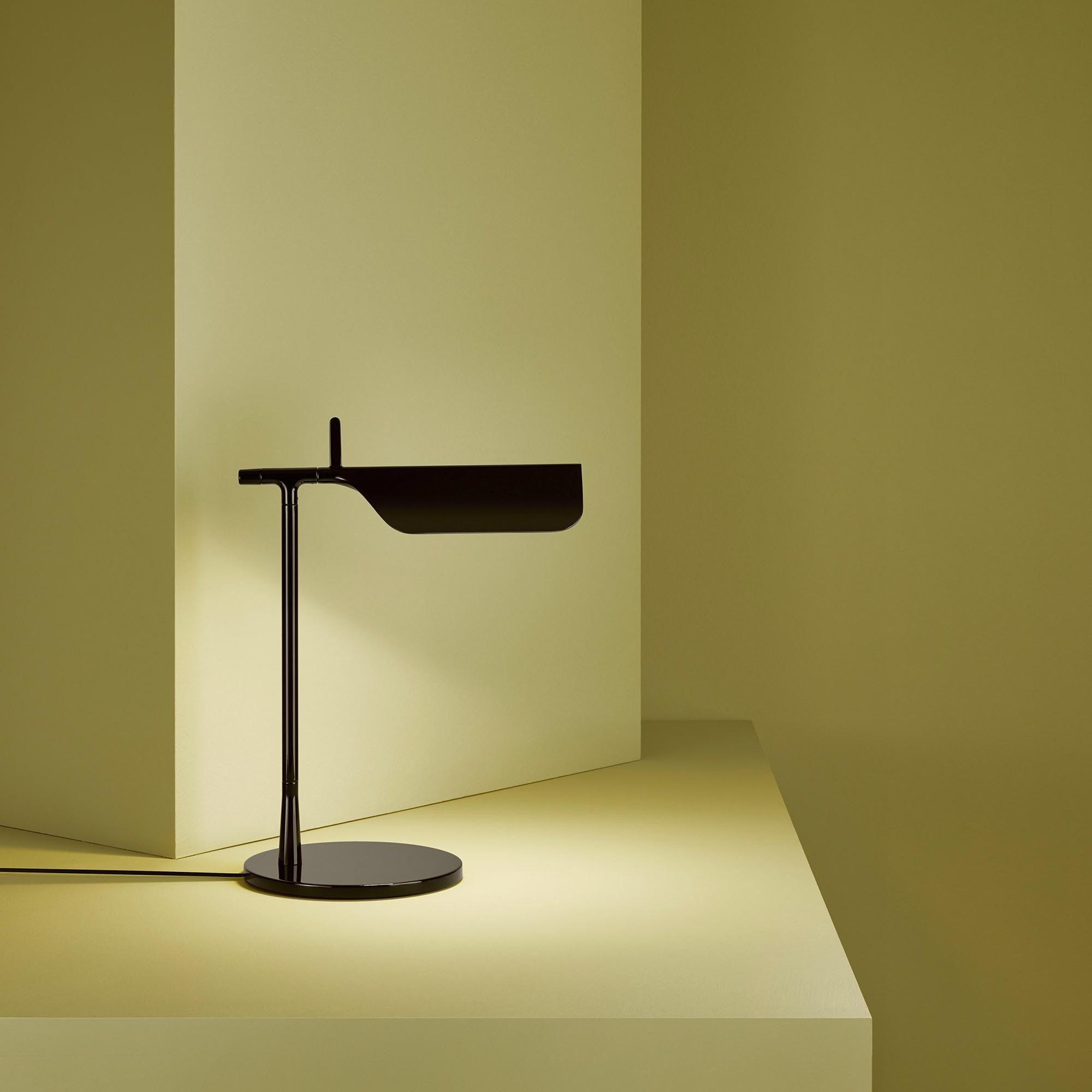 Minimalist LED Table Lamp with Rectangular Shade