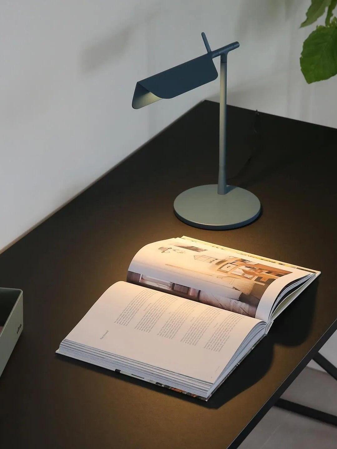 Minimalist LED Table Lamp with Rectangular Shade