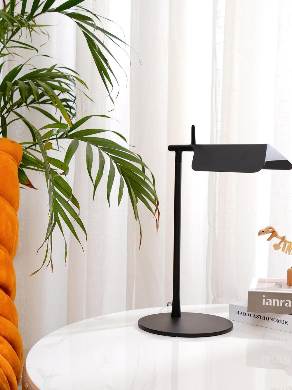 Minimalist LED Table Lamp with Rectangular Shade