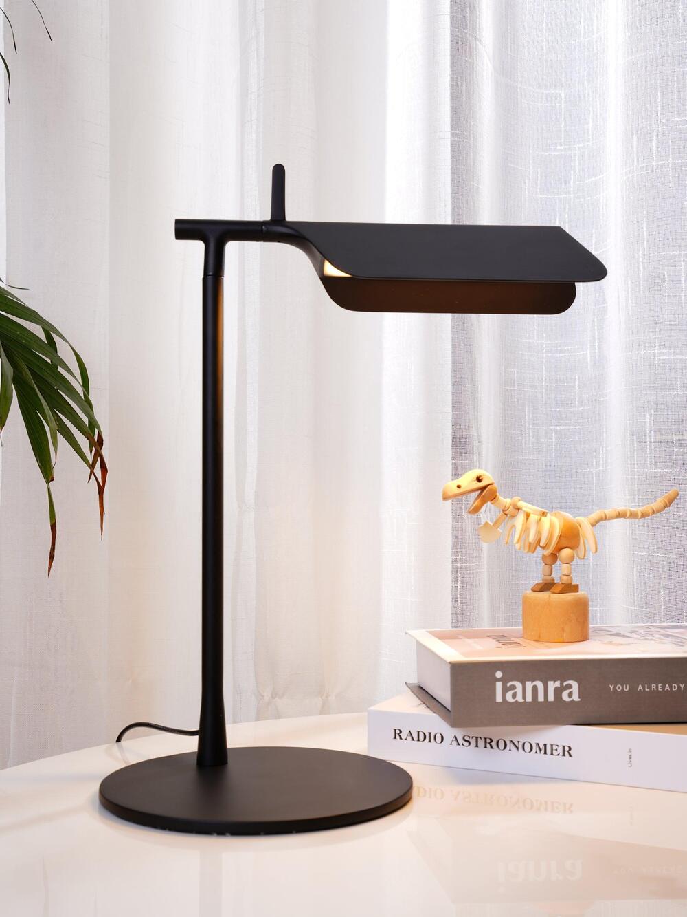 Minimalist LED Table Lamp with Rectangular Shade