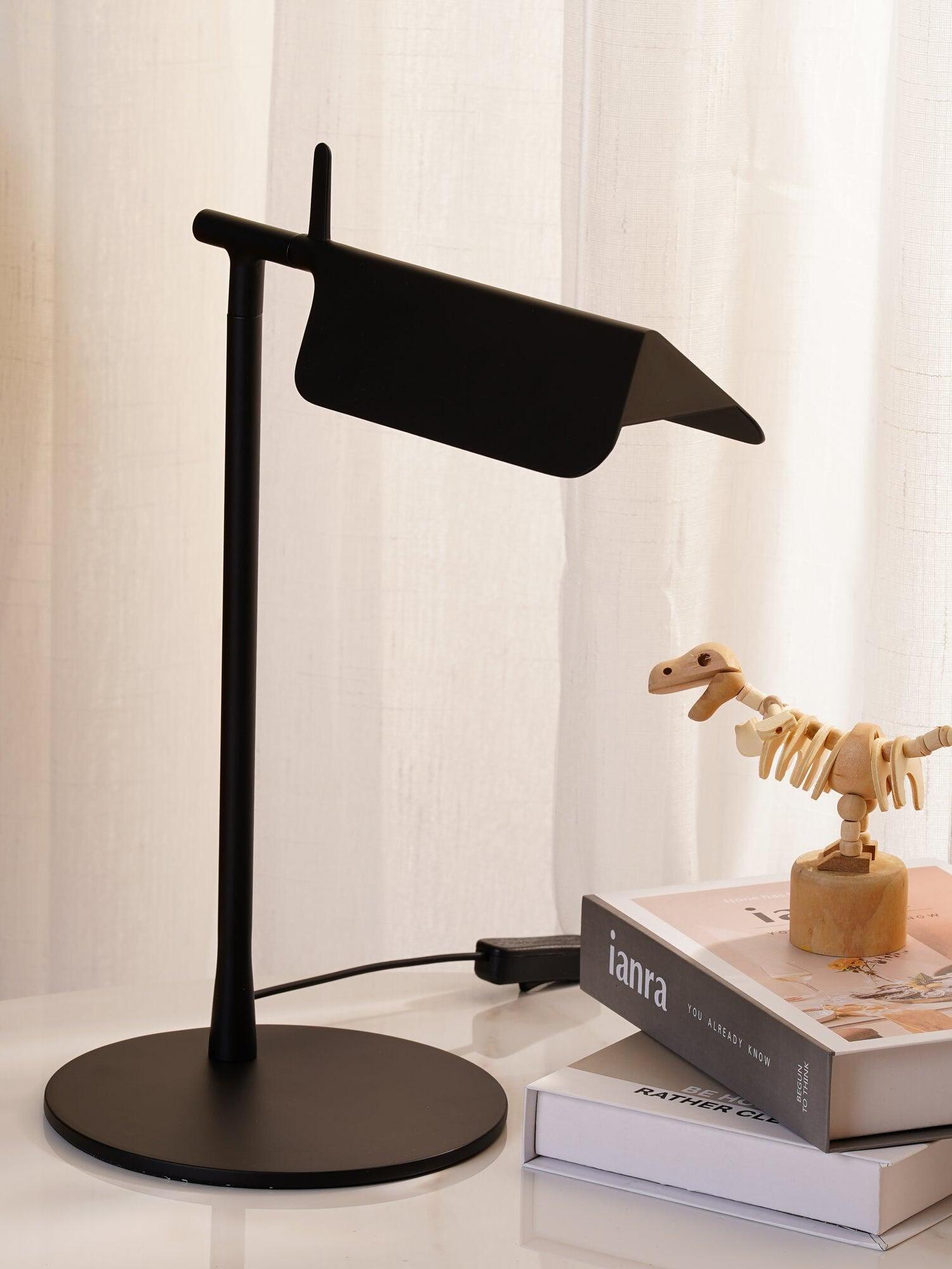 Minimalist LED Table Lamp with Rectangular Shade