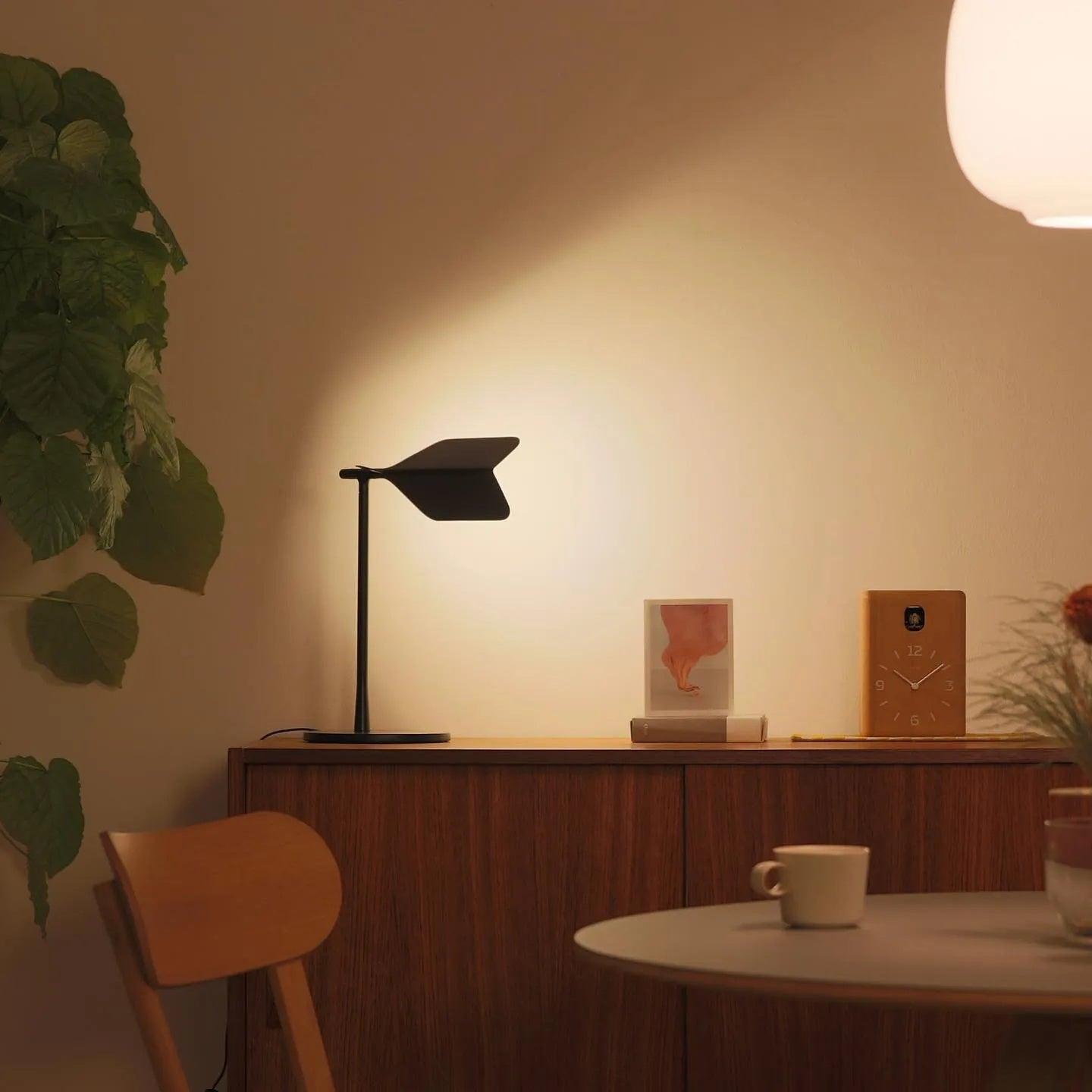 Minimalist LED Table Lamp with Rectangular Shade