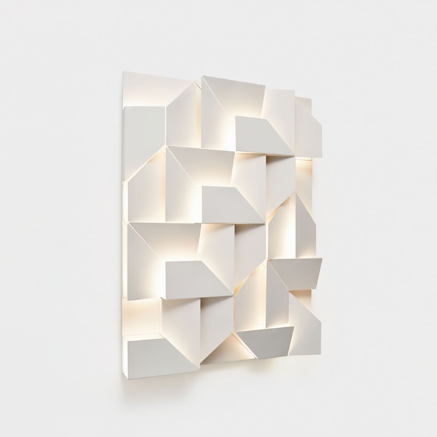 Stylish Italian Wall Sconce – Modern LED Design