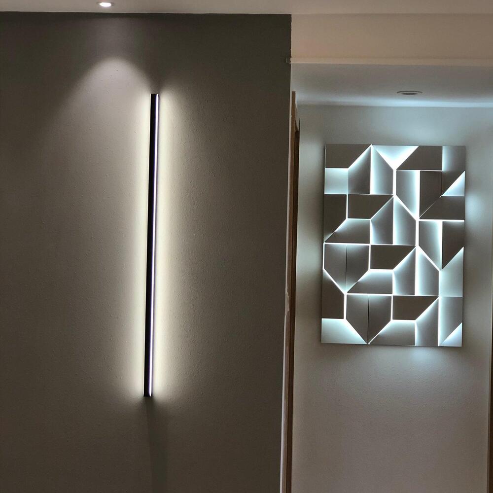 Stylish Italian Wall Sconce – Modern LED Design