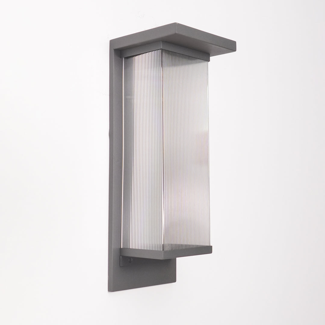 Modern Solar Outdoor Wall Fixture – Rectangular Design, Energy-Efficient