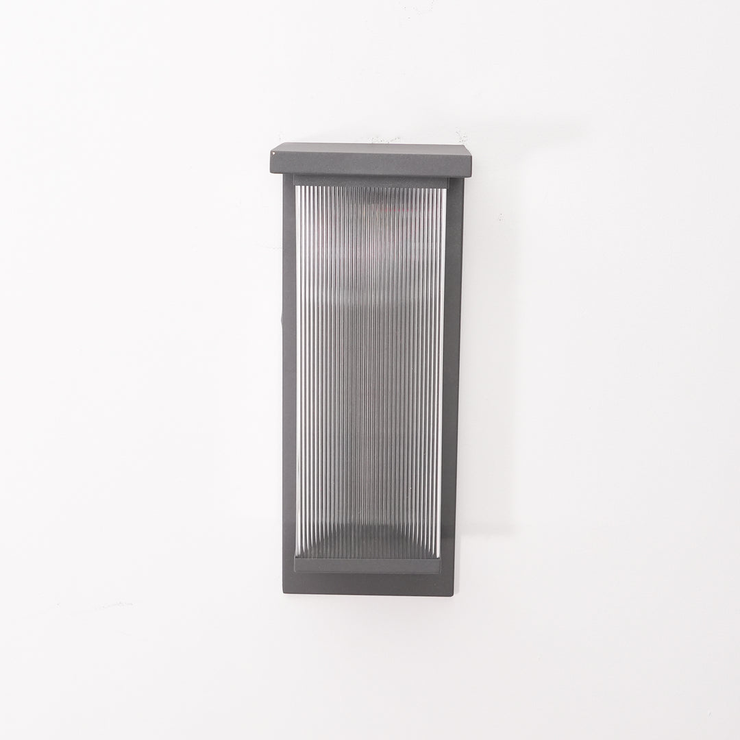 Modern Solar Outdoor Wall Fixture – Rectangular Design, Energy-Efficient
