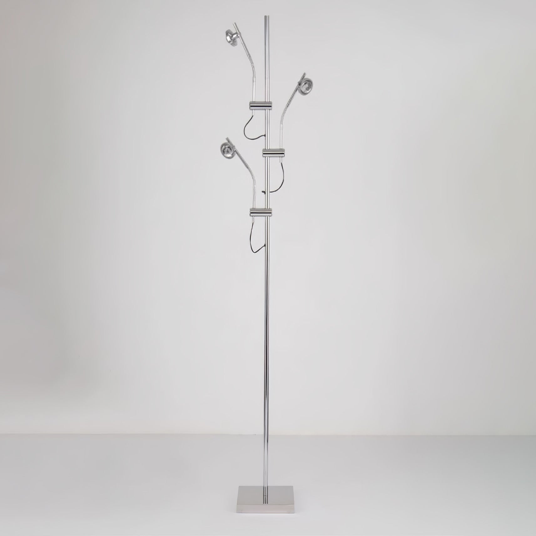 Industrial Floor Lamp – Horizontal LED Elements