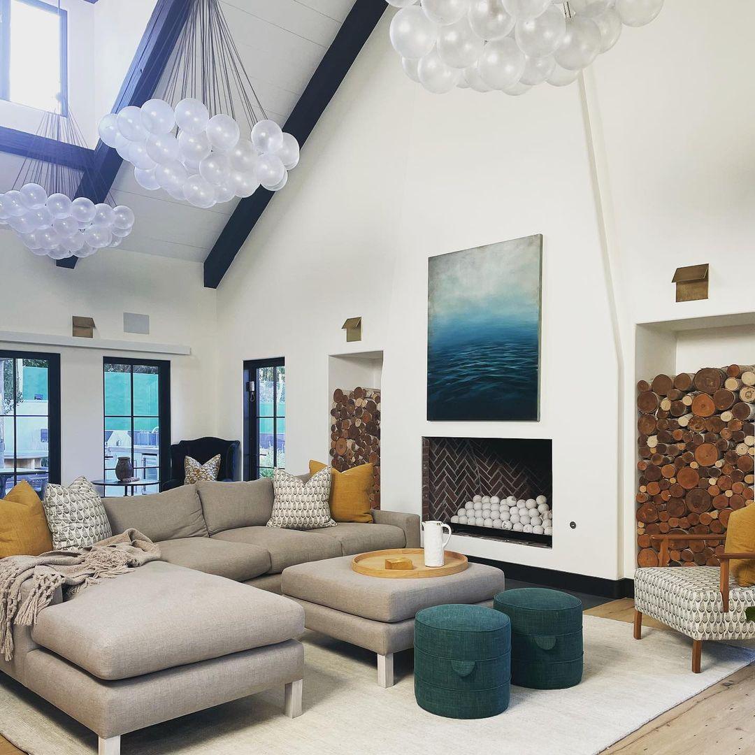 Minimalist Clustered Spherical Chandelier Fixture