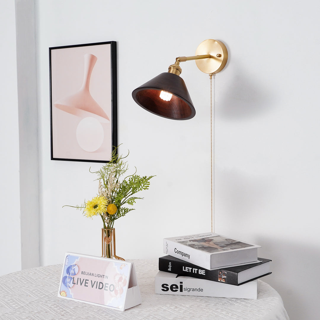 Mid-Century Wall Light – Brass & Walnut Design
