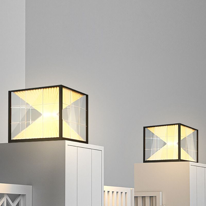 Modern Outdoor Post-Pier Solar Black/White Light